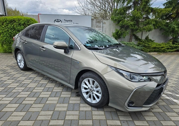 Toyota Corolla cena 93500 przebieg: 28000, rok produkcji 2020 z Ścinawa małe 232